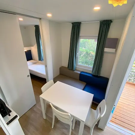 Glampchalet 5 Persone Pool&parking-pietra Ligure 皮特拉利古