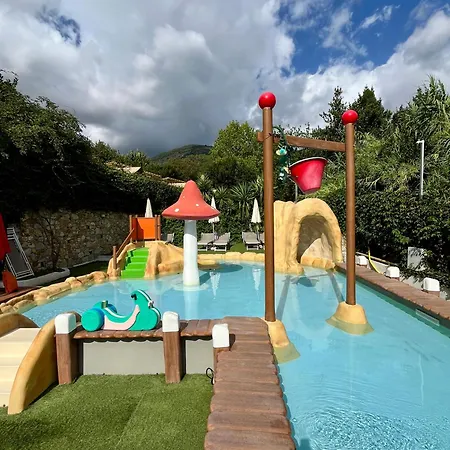 Glampchalet 5 Persone Pool&parking-pietra Ligure * 皮特拉利古