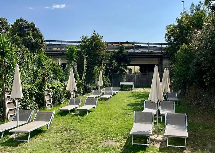 Kamp alanı Glampchalet 5 Persone Pool&parking-pietra Ligure Pietra Ligure